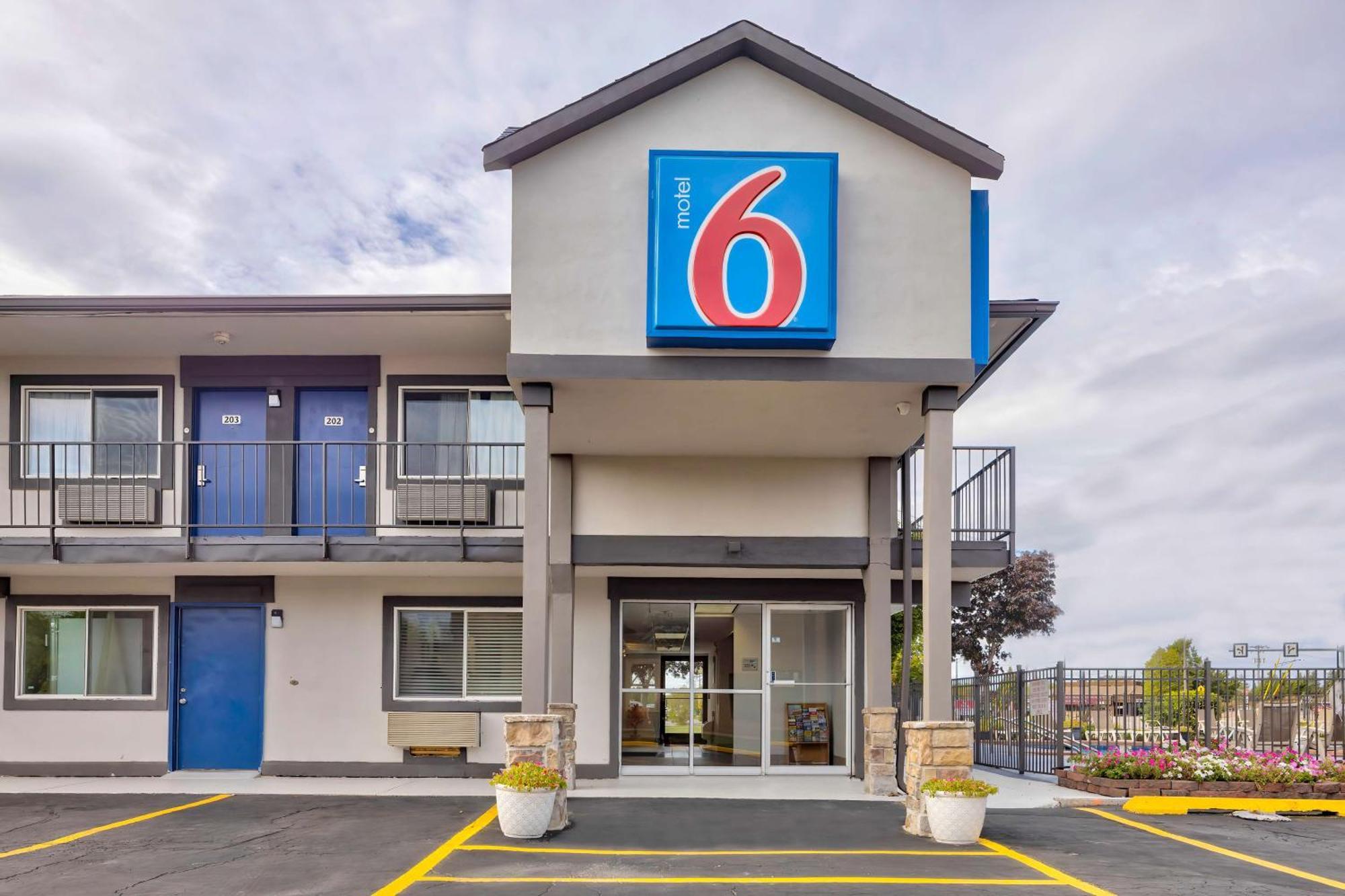 Motel 6-Oshkosh, Wi Exterior foto